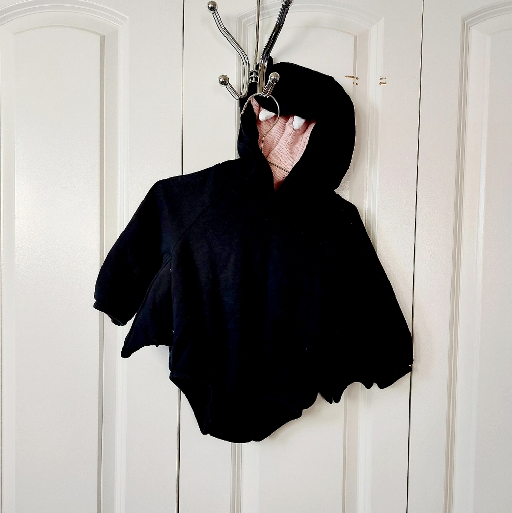 Bat‎ Costume size 12-24m Halloween Old Navy